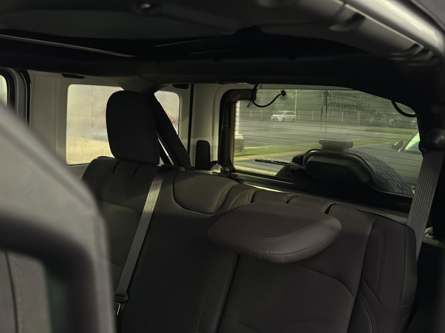 Used 2022 Jeep Wrangler Unlimited Sahara w/ Cold Weather Group image 27