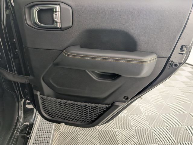 Used 2025 Jeep Wrangler Unlimited Sahara image 29