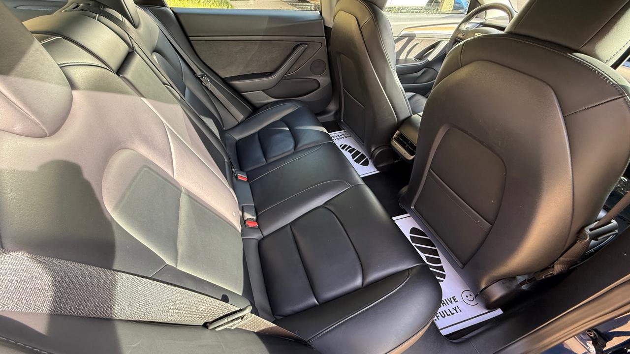 Used 2022 Tesla Model 3 Standard Range Plus RWD image 21