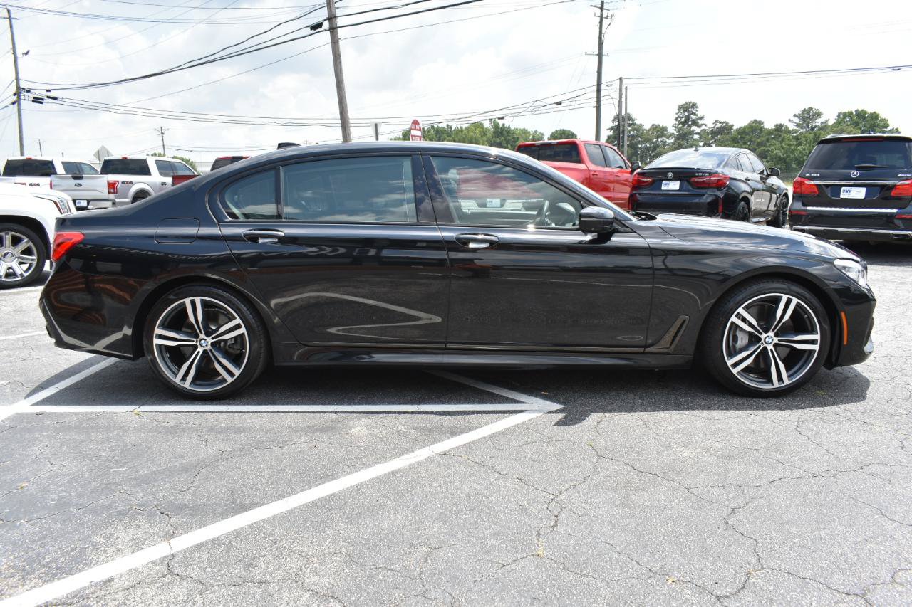 Used 2019 BMW 750i w/ Executive Package RWD image 5