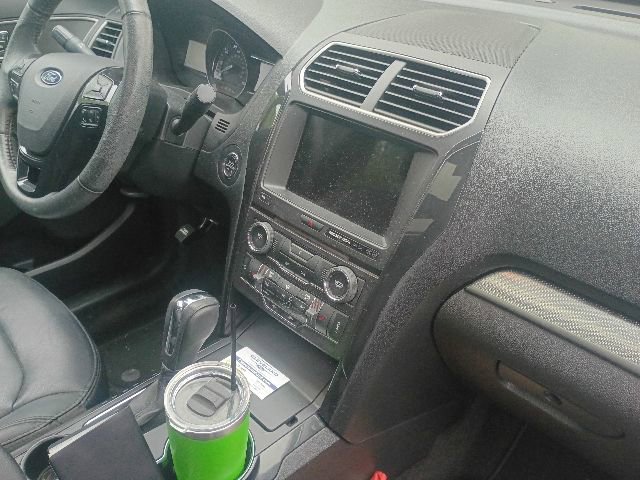 Used 2018 Ford Explorer XLT w/ Equipment Group 202A FWD image 16