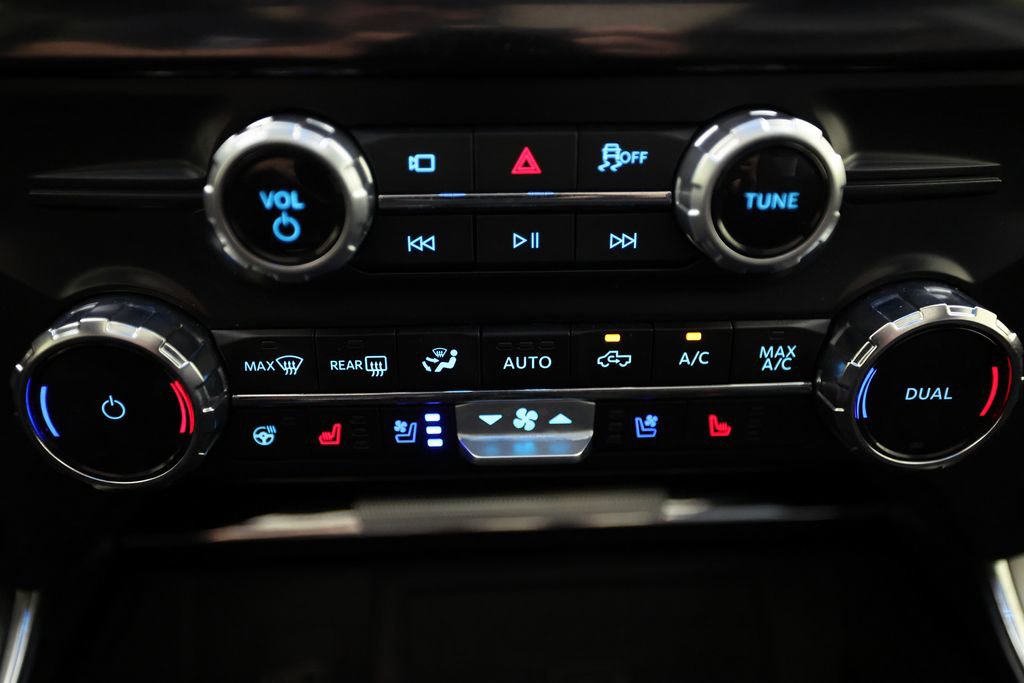 Used 2025 Ford F150 Raptor w/ Equipment Group 803A Raptor R image 29