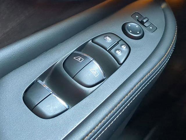 Certified 2024 Nissan Murano Platinum w/ Cargo Package image 25