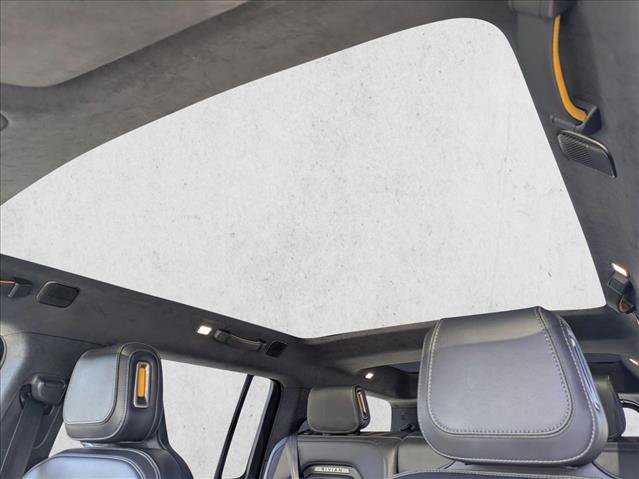 Used 2022 Rivian R1S Launch Edition image 16