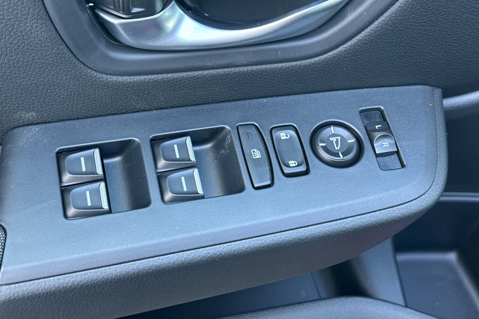 New 2026 Honda Pilot Sport image 11