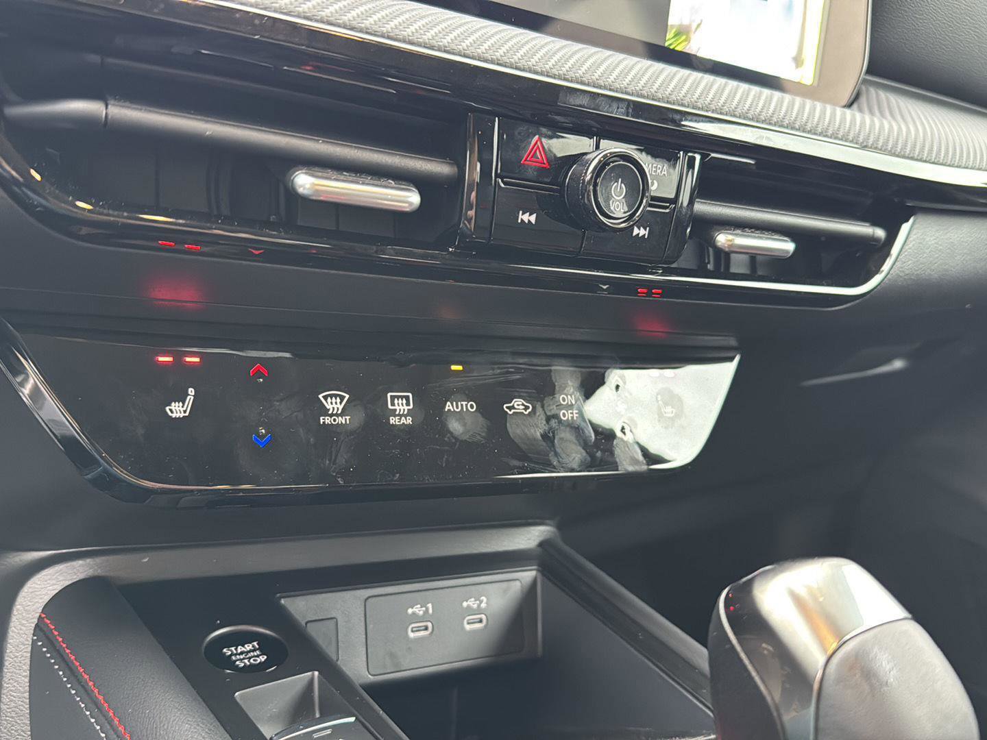 Used 2026 Nissan Kicks SR w/ SR Premium Package image 24