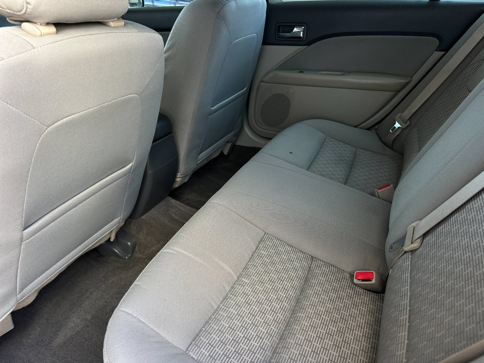 Used 2012 Ford Fusion SE FWD image 11