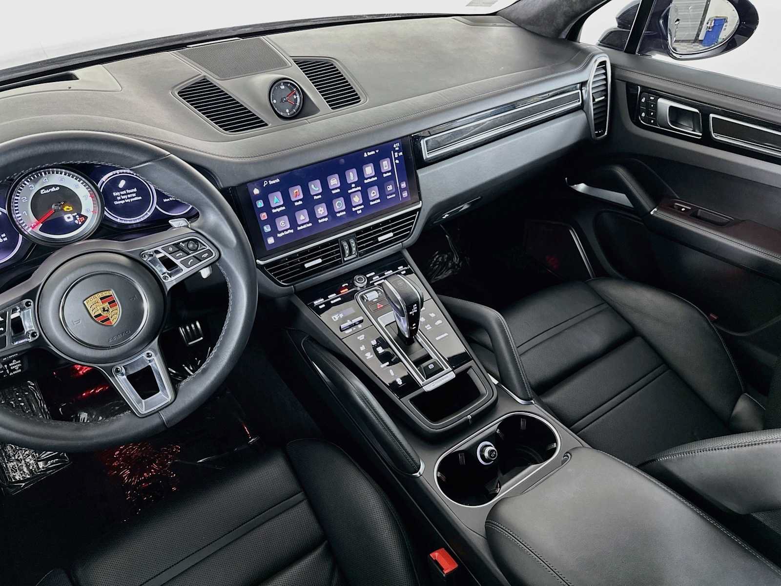 Certified 2023 Porsche Cayenne Turbo AWD/4WD image 26