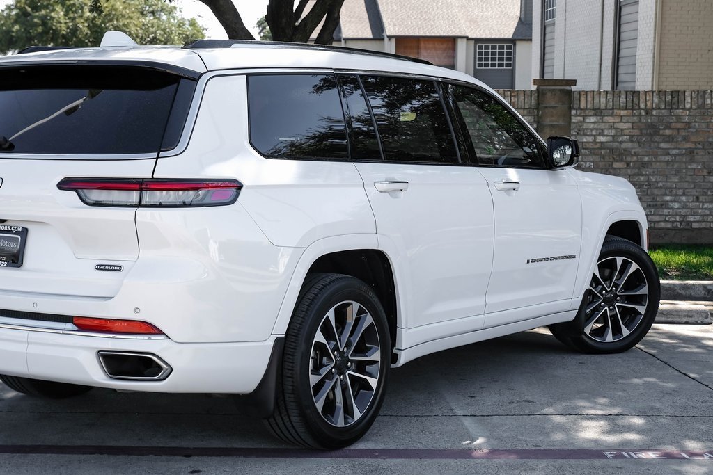 Used 2022 Jeep Grand Cherokee L Overland w/ MOPAR Finishing Package image 17