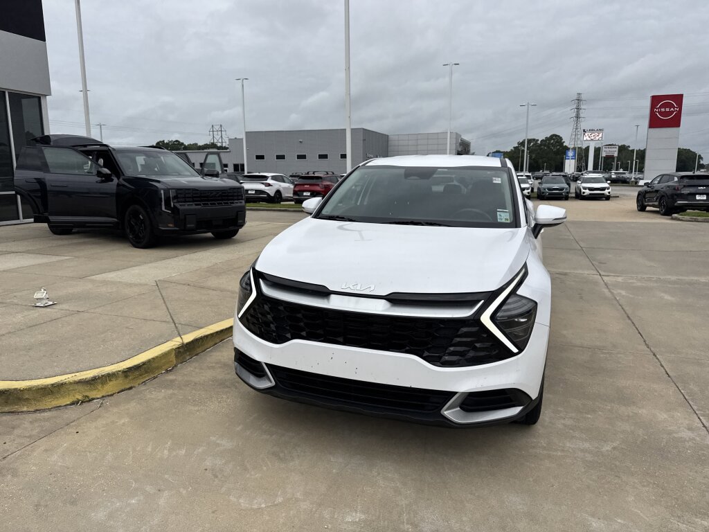 Certified 2024 Kia Sportage EX FWD image 4