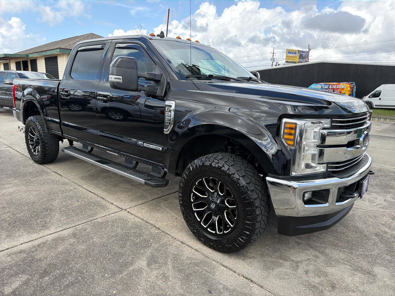 Used 2019 Ford F250 Lariat w/ Lariat Value Package AWD/4WD image 11