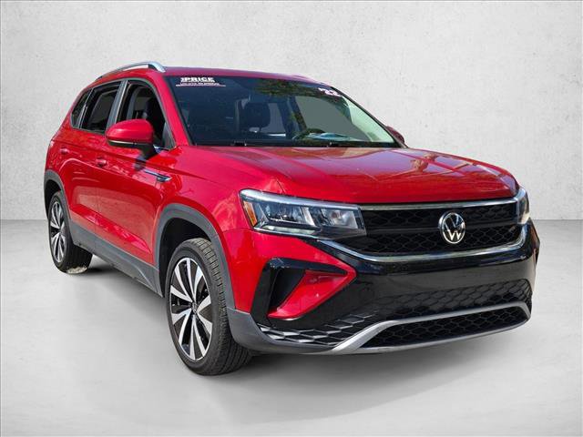 Used 2022 Volkswagen Taos SE image 3