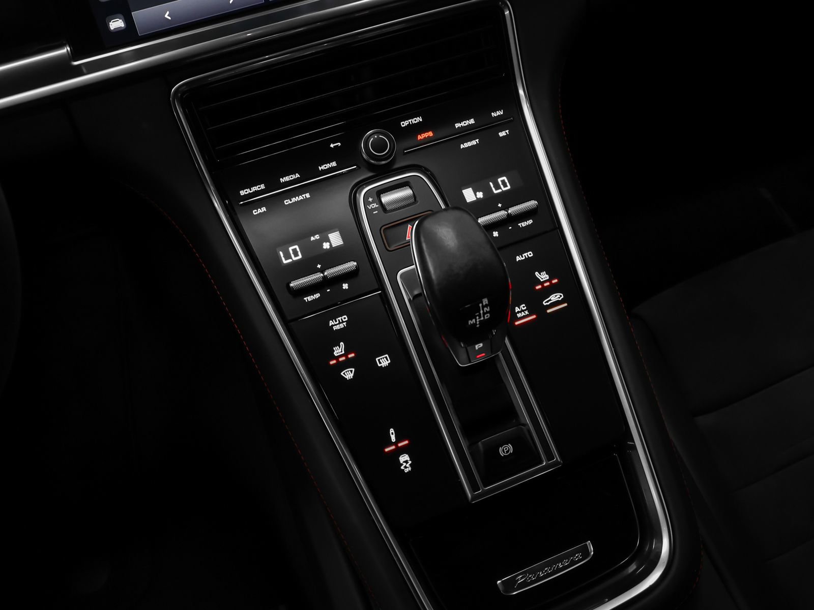 Certified 2023 Porsche Panamera GTS w/ Premium Package AWD/4WD image 40