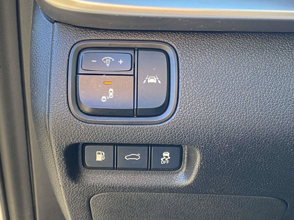 Used 2019 Kia Optima LX FWD image 16