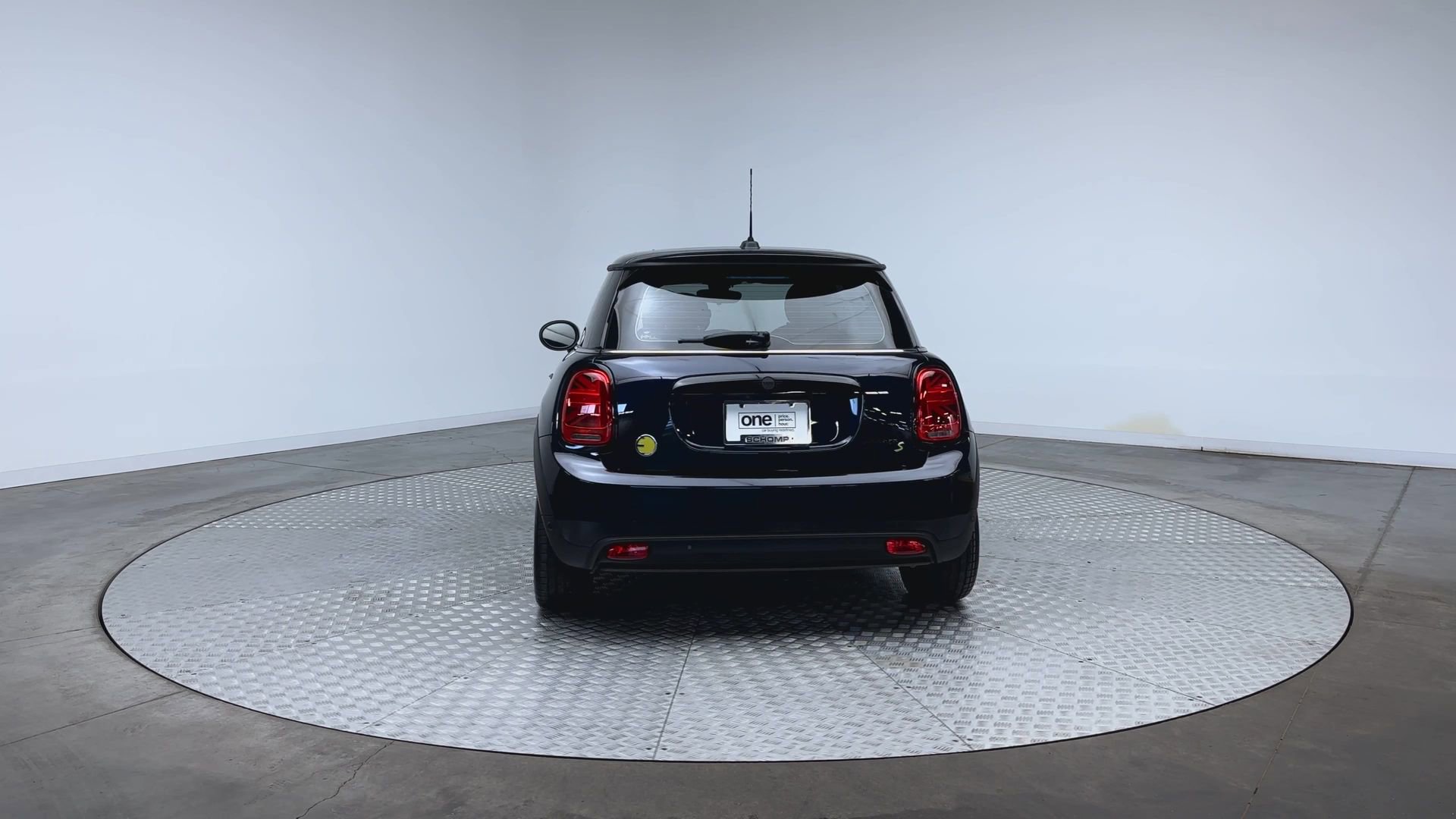 Certified 2024 MINI Cooper SE FWD image 7