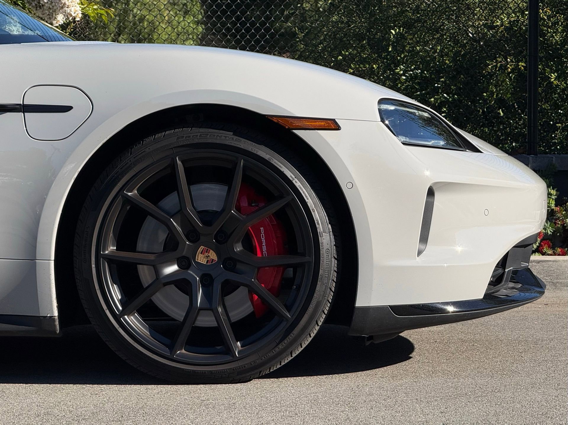Certified 2025 Porsche Taycan GTS AWD/4WD image 11