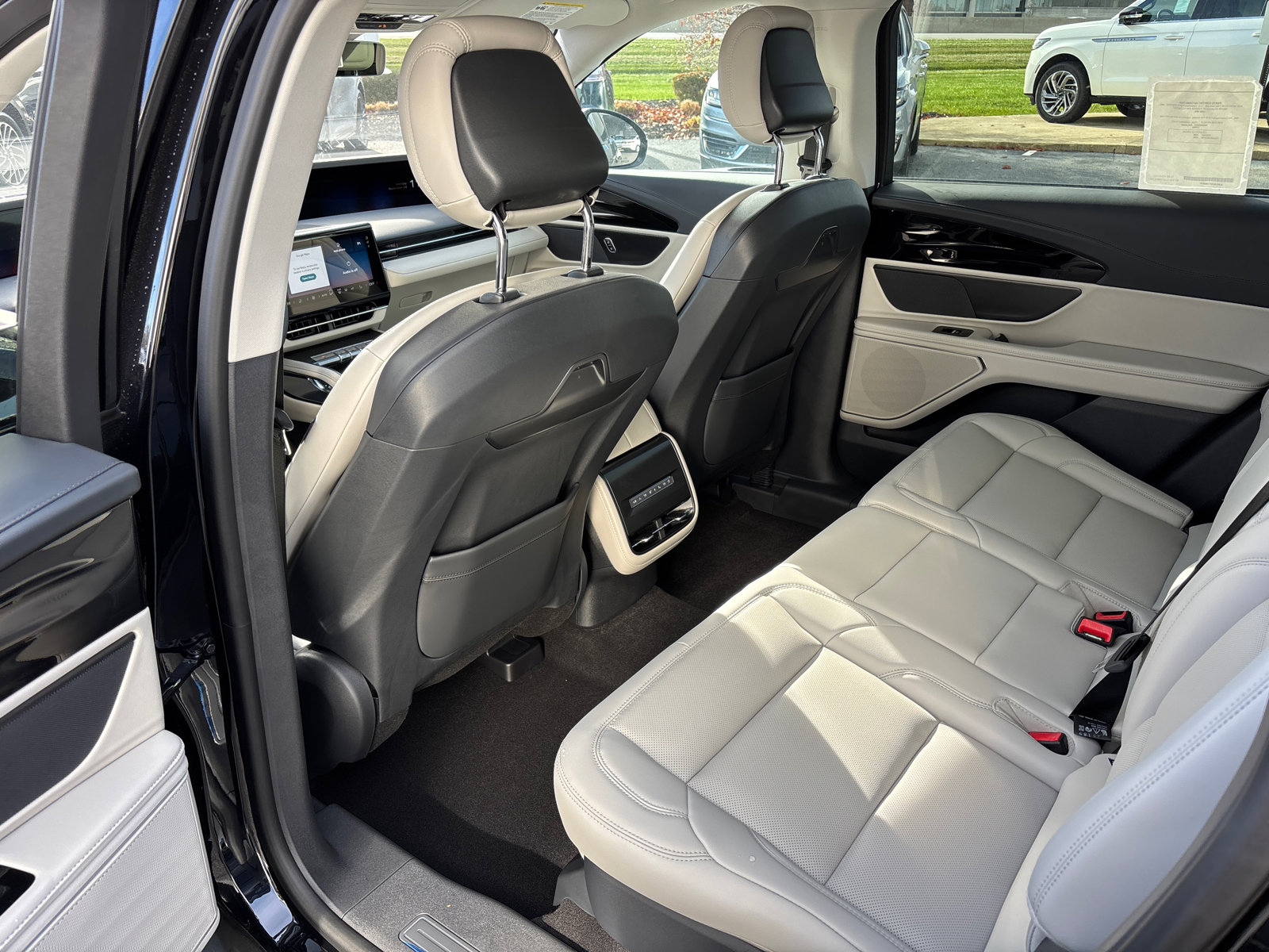 New 2026 Lincoln Nautilus Premier image 28