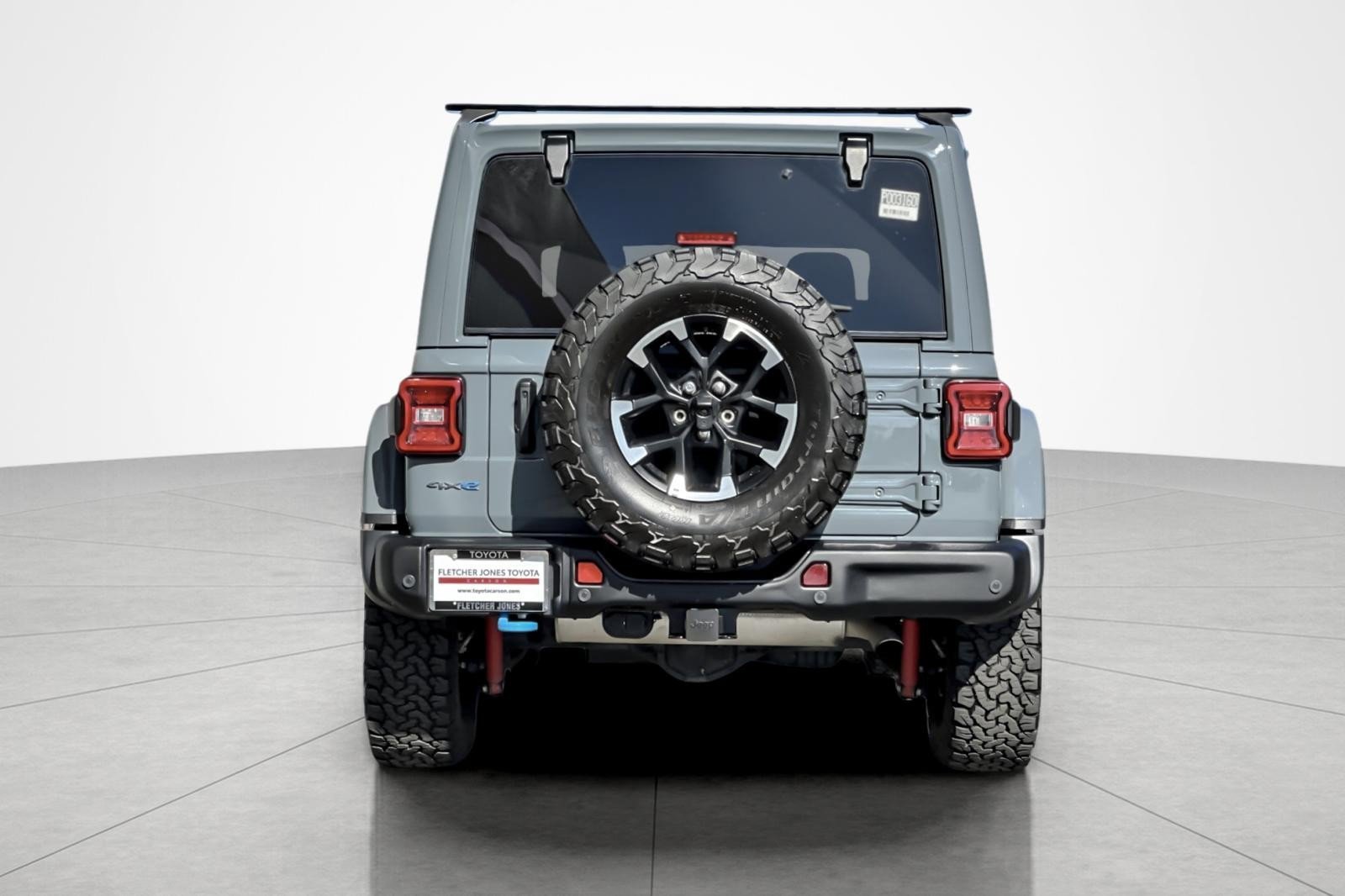 Used 2024 Jeep Wrangler Unlimited Rubicon 4xe AWD/4WD image 4