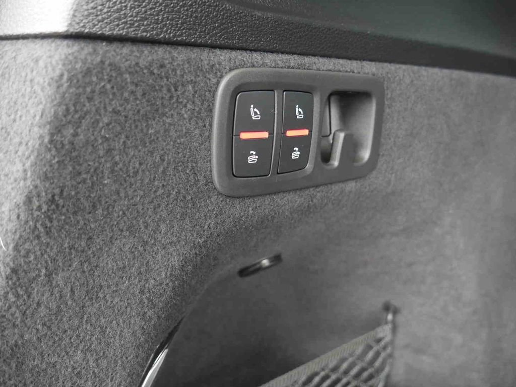Used 2023 Audi Q7 3.0T Premium Plus image 11