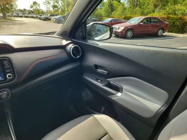 Certified 2023 Nissan Kicks SR w/ SR Premium Package image 19