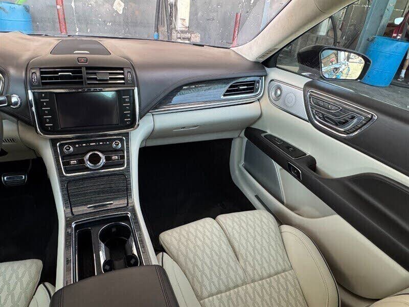 Used 2019 Lincoln Continental Black Label w/ Rear Seat Package image 34