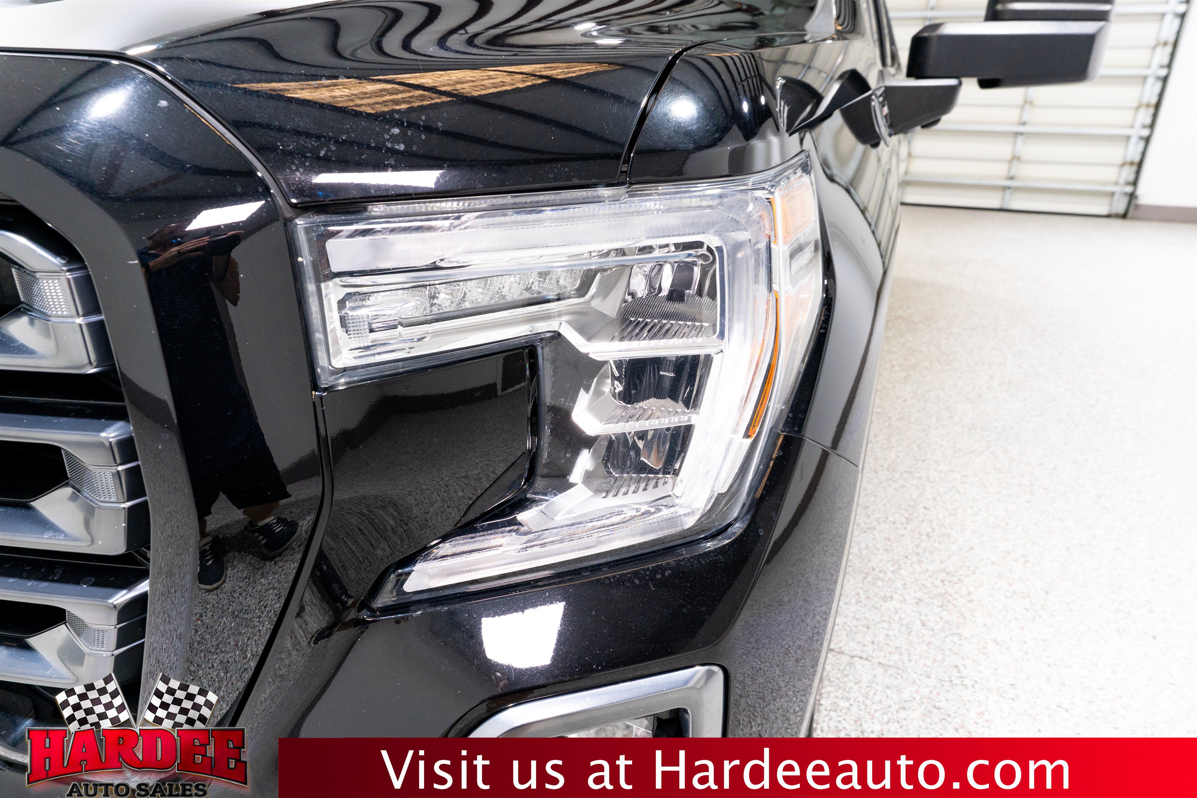 Used 2021 GMC Sierra 1500 AT4 w/ Technology Package AWD/4WD image 8