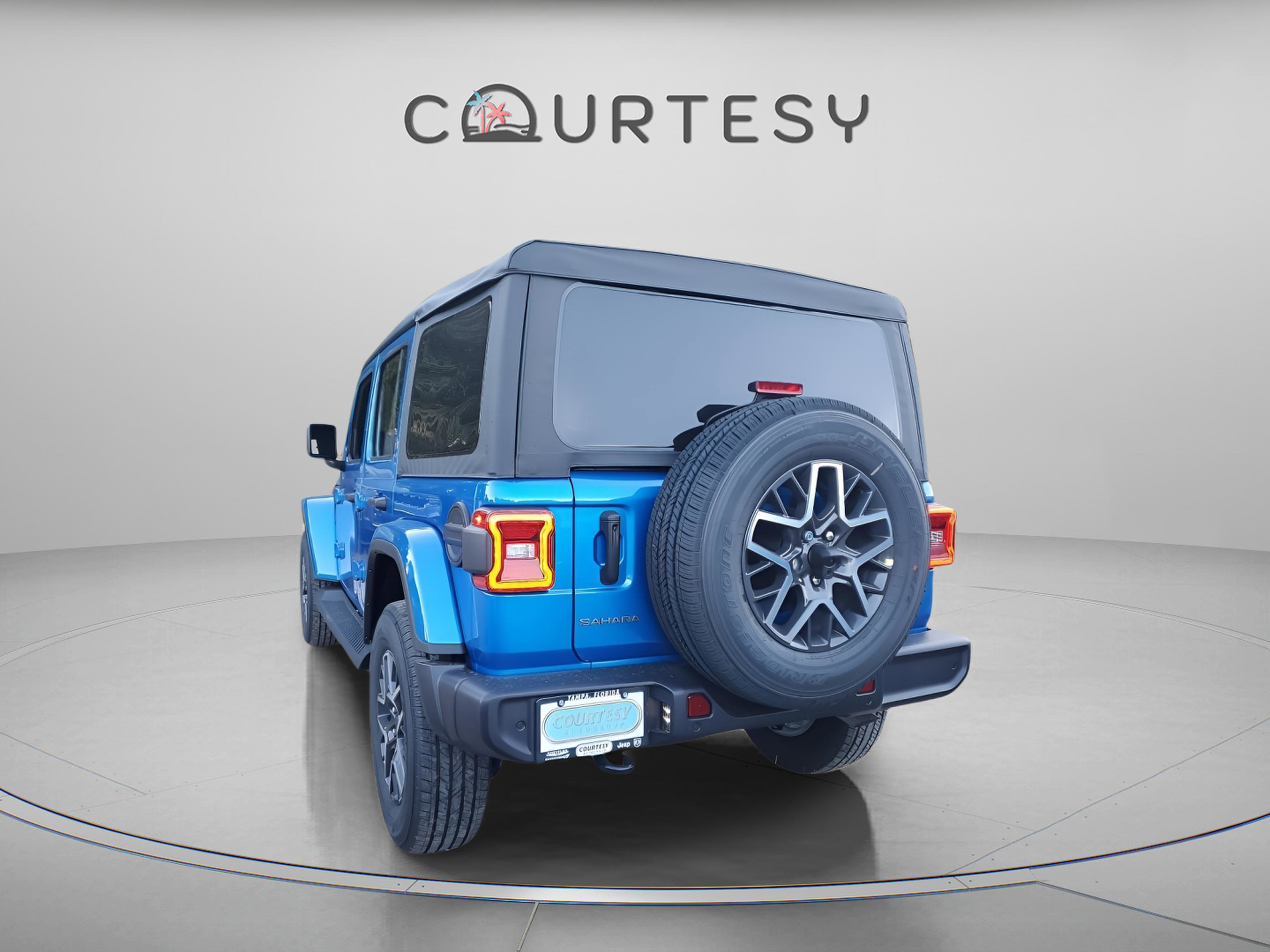 New 2026 Jeep Wrangler Unlimited Sahara AWD/4WD image 3