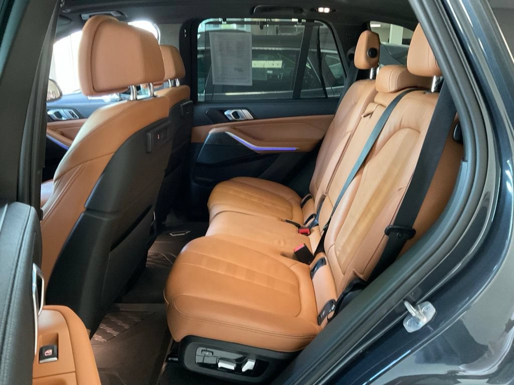 Used 2022 BMW X5 xDrive40i w/ Luxury Seating Package AWD/4WD image 22