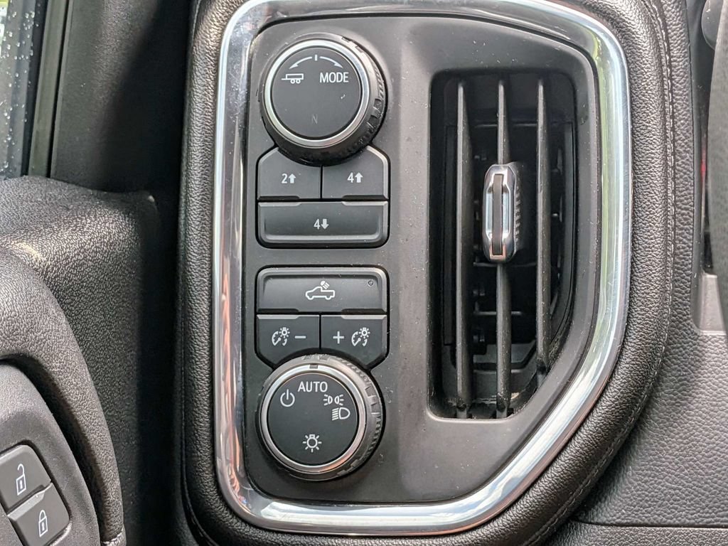 Used 2021 Chevrolet Silverado 2500 LT w/ Gooseneck/5TH Wheel Package AWD/4WD image 26