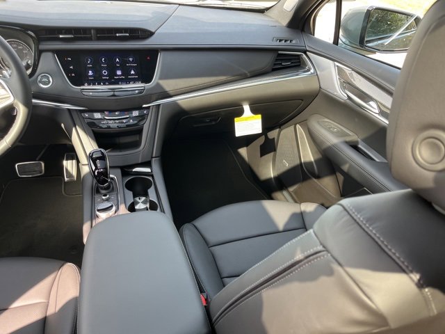 New 2025 Cadillac XT5 Sportv w/ Technology Package image 40