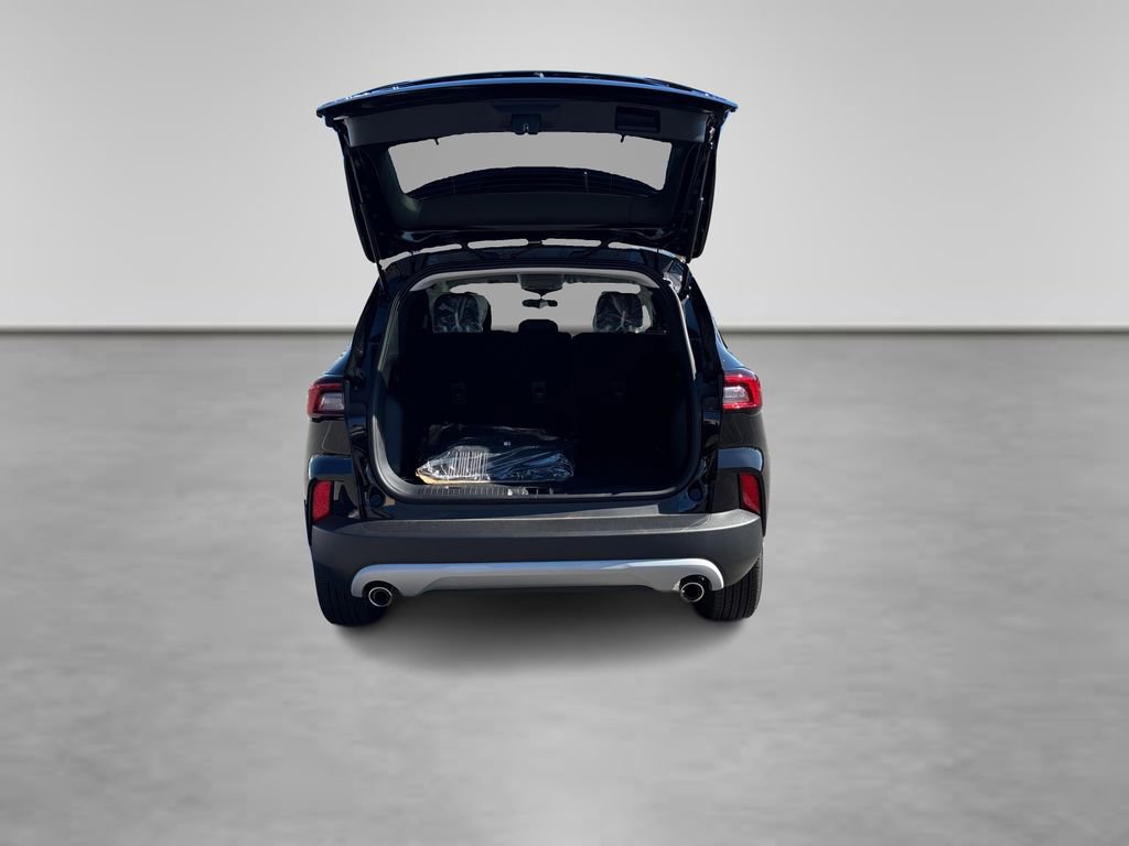 Certified 2025 Ford Escape Active w/ Cold Weather Package image 13