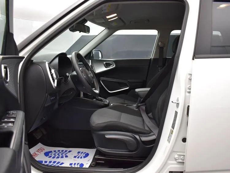 Used 2025 Kia Soul LX w/ LX Technology Package image 14