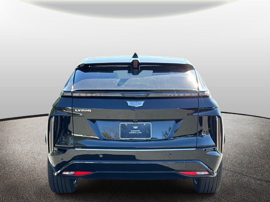 New 2027 Cadillac Lyriq Luxury RWD image 3