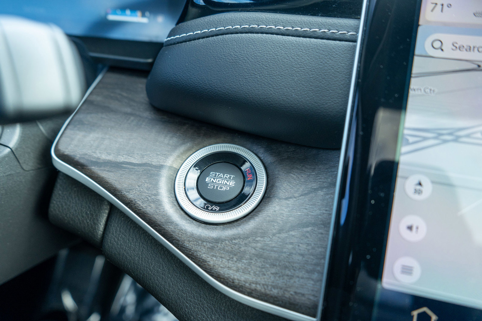 Used 2022 Jeep Grand Cherokee Limited 4xe w/ Luxury Tech Group II image 23