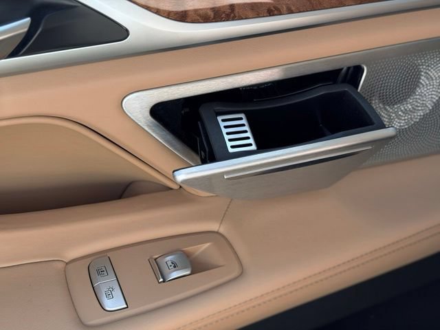 Used 2018 BMW 750i RWD image 28