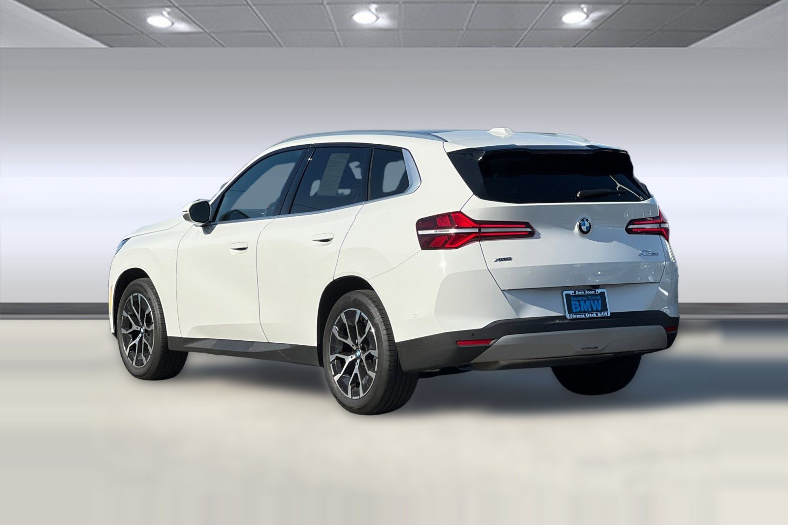Used 2025 BMW X3 xDrive30i w/ Convenience Package AWD/4WD image 3