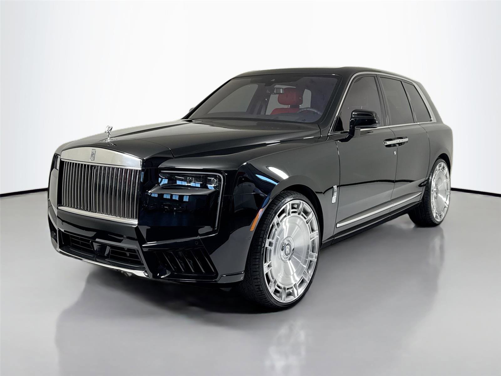 Used 2025 Rolls-Royce Cullinan image 11