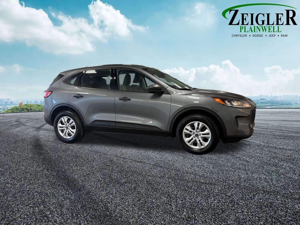 Used 2022 Ford Escape S image 12