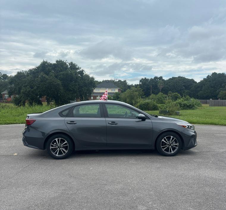 Used 2023 Kia Forte LXS FWD image 7