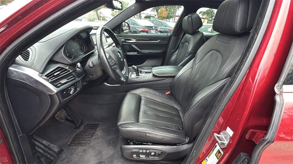 Used 2018 BMW X6 sDrive35i image 16