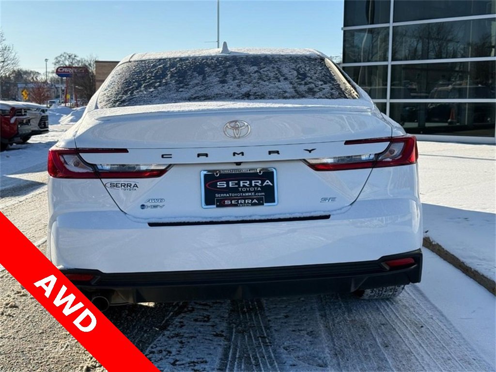 Used 2025 Toyota Camry LE image 4