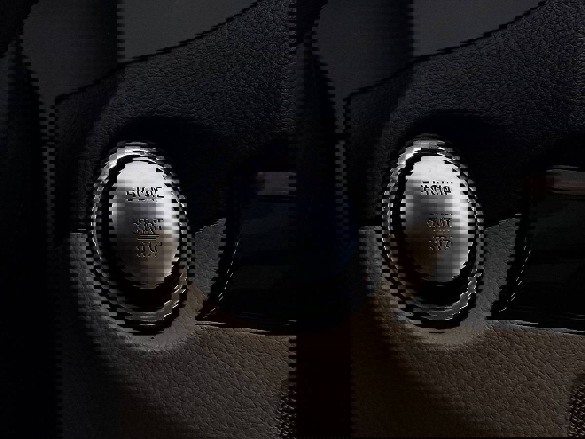 Used 2017 Mercedes-Benz E 400 4MATIC Coupe image 25