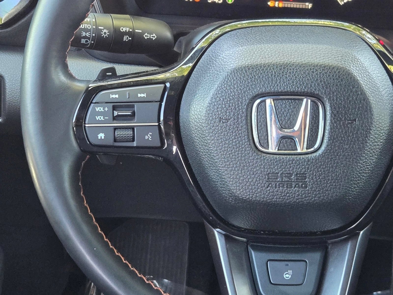Used 2025 Honda Pilot TrailSport image 16
