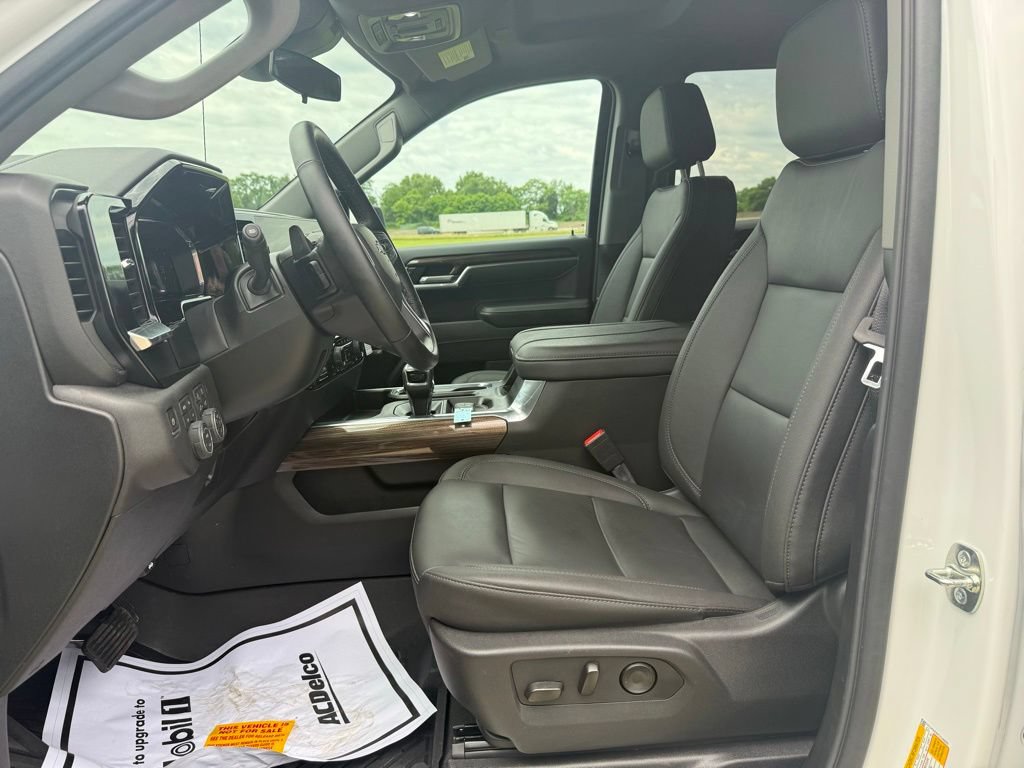 Used 2026 Chevrolet Silverado 1500 RST w/ Safety Package AWD/4WD image 28