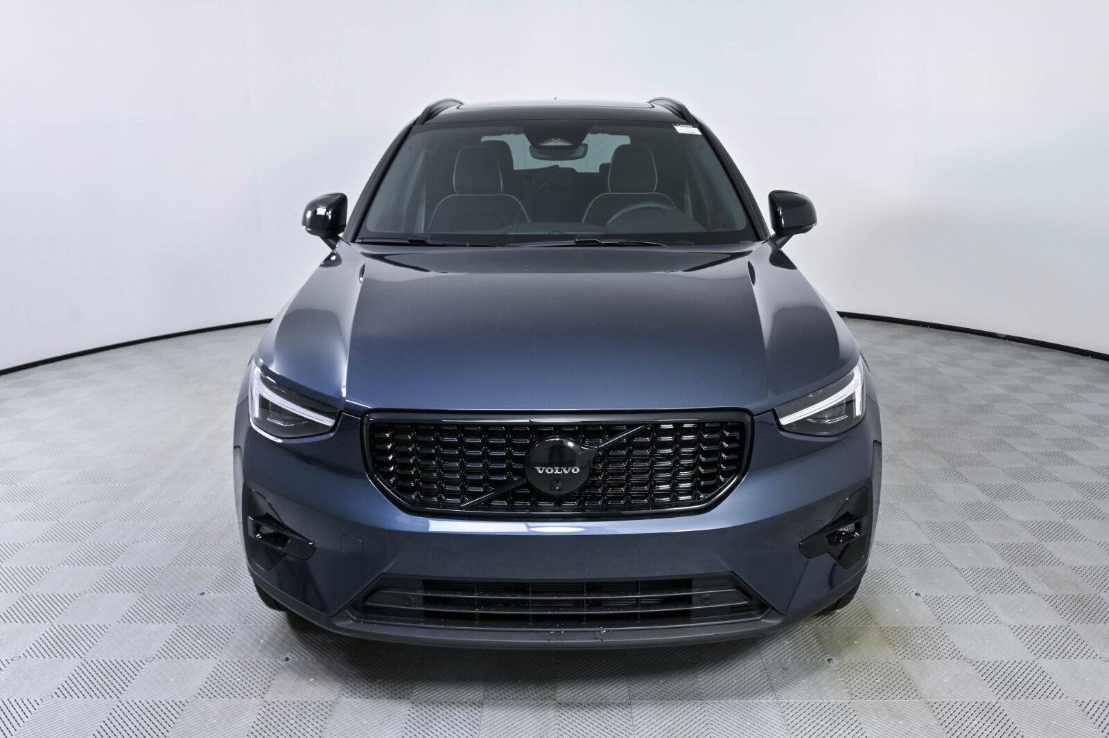 New 2026 Volvo XC40 B5 Ultra w/ Protection Package Premier AWD/4WD image 35