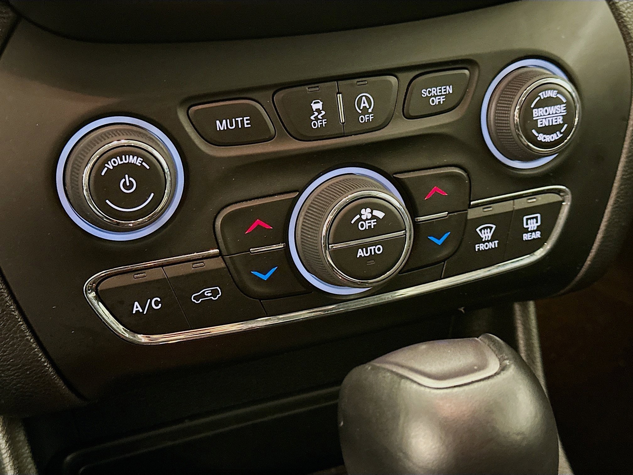 Used 2022 Jeep Cherokee Latitude Lux image 23