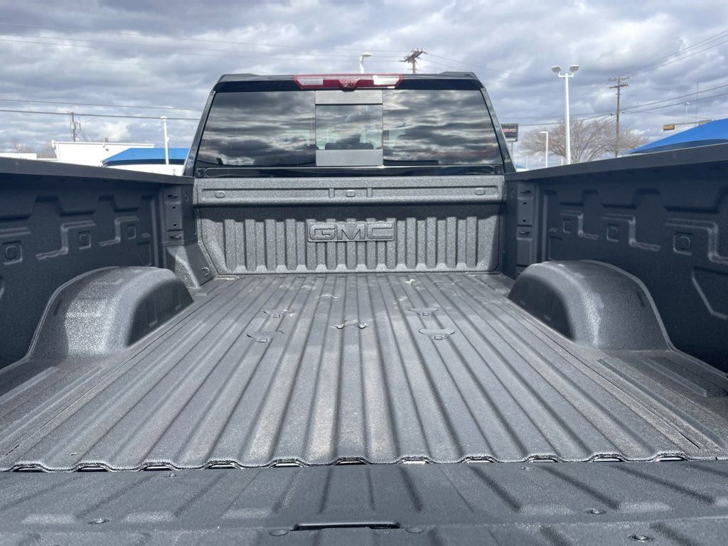 New 2026 GMC Sierra 2500 AT4 w/ AT4 Premium Plus Package image 23