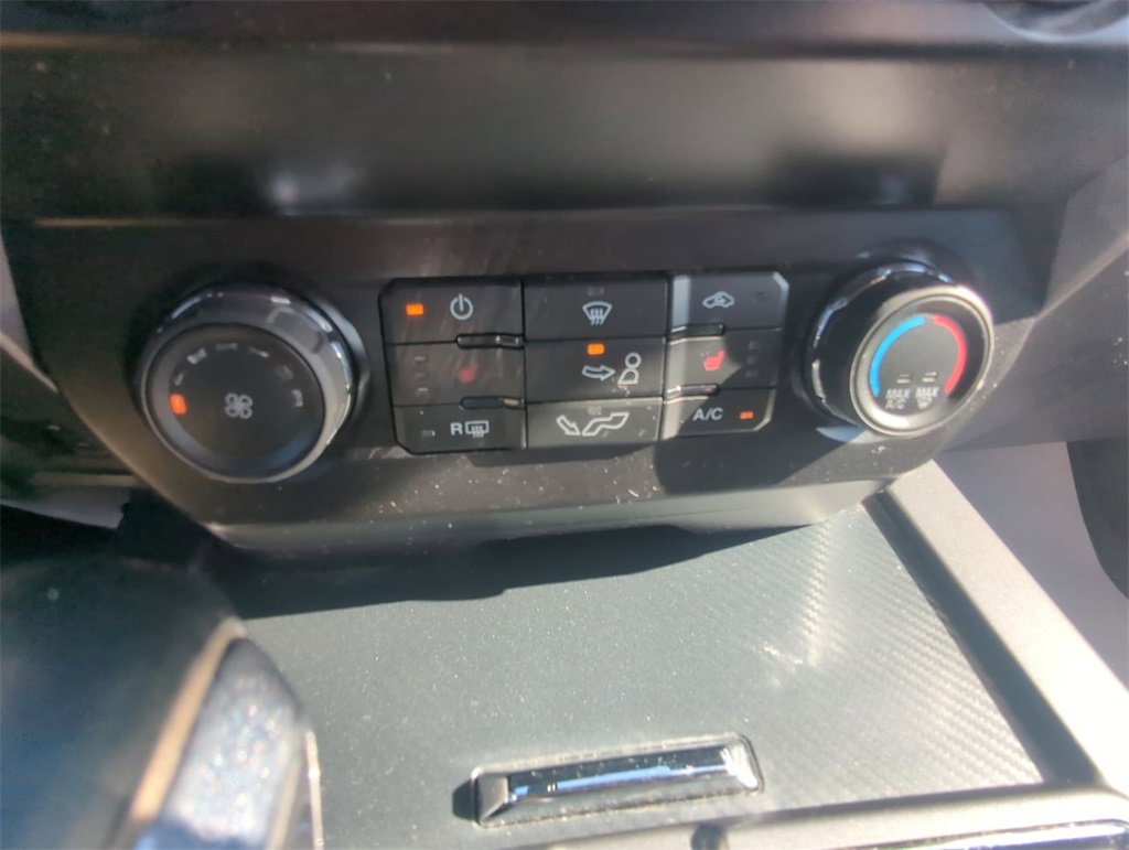 Used 2020 Ford F150 XLT w/ Equipment Group 302A Luxury image 26
