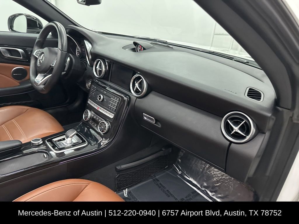 Certified 2020 Mercedes-Benz SLC 300 image 23