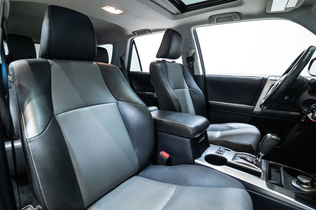 Used 2019 Toyota 4Runner SR5 Premium image 14